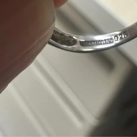 Tiffany & Co. Silver Bow Ring - Picture 5 of 6